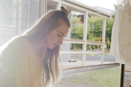 We talk morning routines, conscious businesses, and vulnerability with Elle Evans.